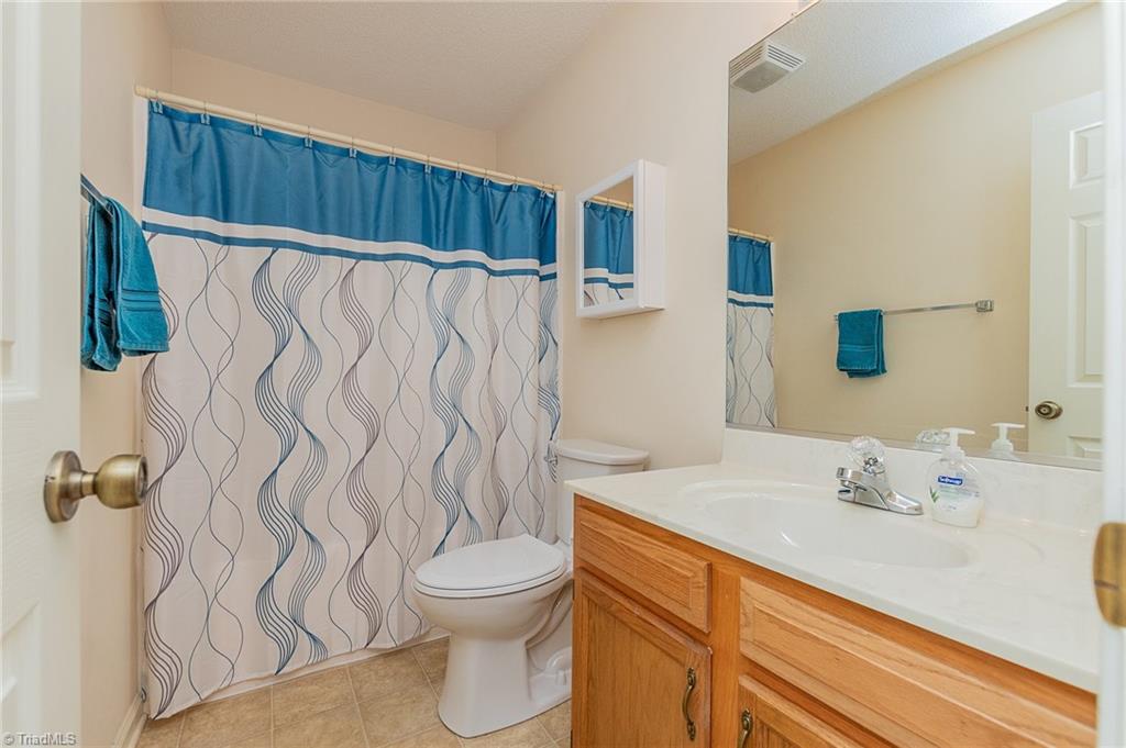 317 Jarrett Road Thomasville, NC 27360 - Photo 28 of 35 Gallery Image 28