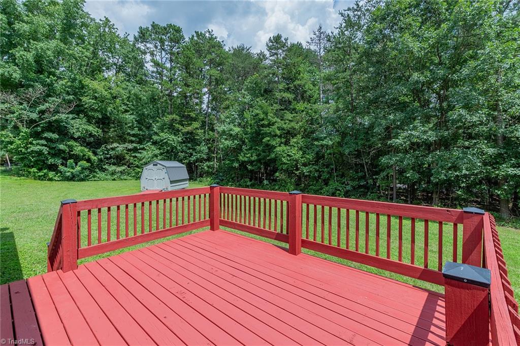317 Jarrett Road Thomasville, NC 27360 - Photo 30 of 35 Gallery Image 30