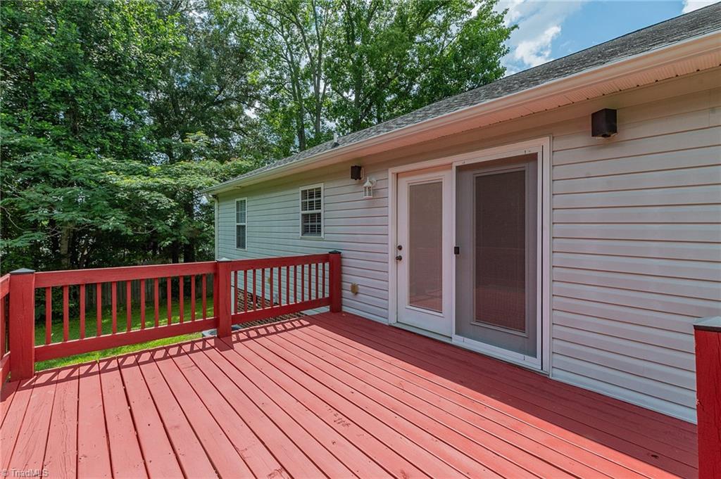 317 Jarrett Road Thomasville, NC 27360 - Photo 31 of 35 Gallery Image 31