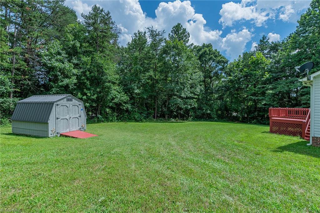 317 Jarrett Road Thomasville, NC 27360 - Photo 33 of 35 Gallery Image 33