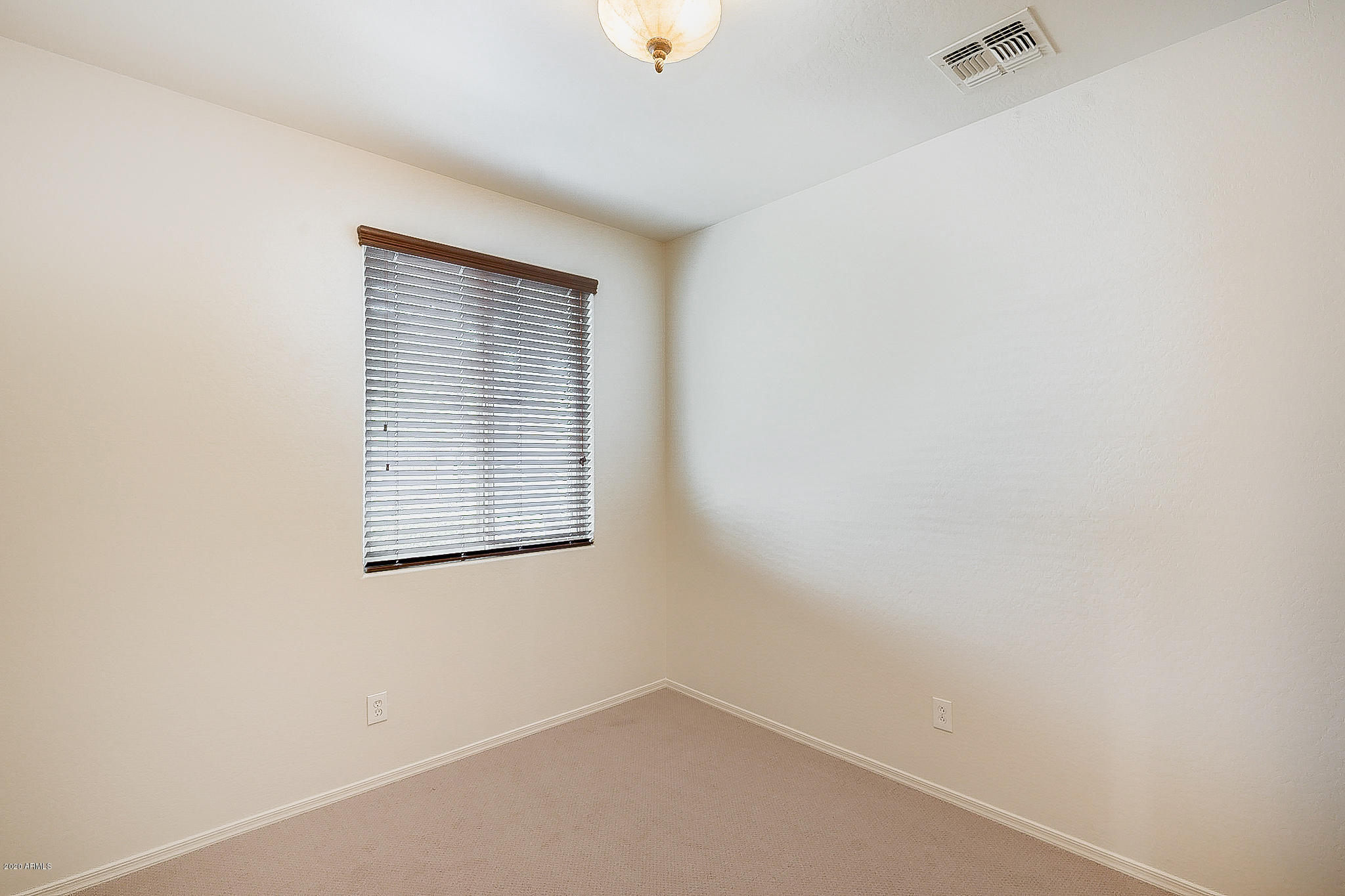 3322 East Roland Street Mesa, AZ 85213 - Photo 5 of 37 Roland-5