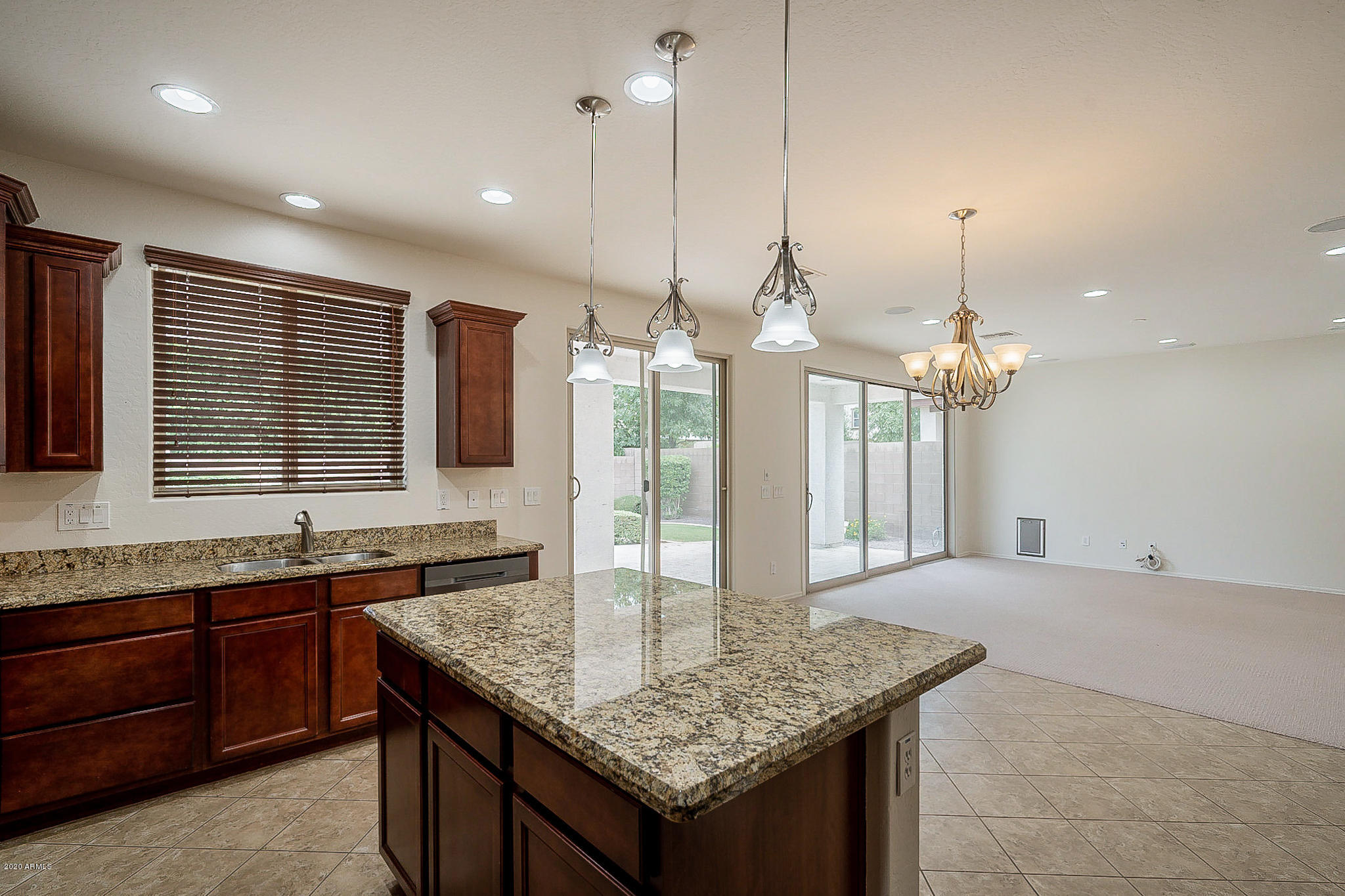 3322 East Roland Street Mesa, AZ 85213 - Photo 9 of 37 Granite counters