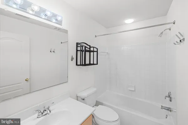 $4,800 | 10551 Tuckerman Heights Circle, North Bethesda, MD 20852