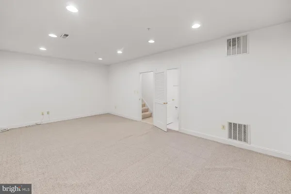 $4,800 | 10551 Tuckerman Heights Circle, North Bethesda, MD 20852