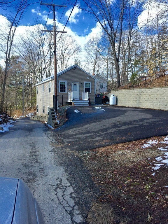 150 East Side Road Wrentham, MA 02093 - Photo 16 of 19