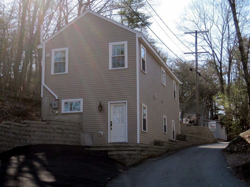 150 East Side Road Wrentham, MA 02093 - Photo 5 of 19