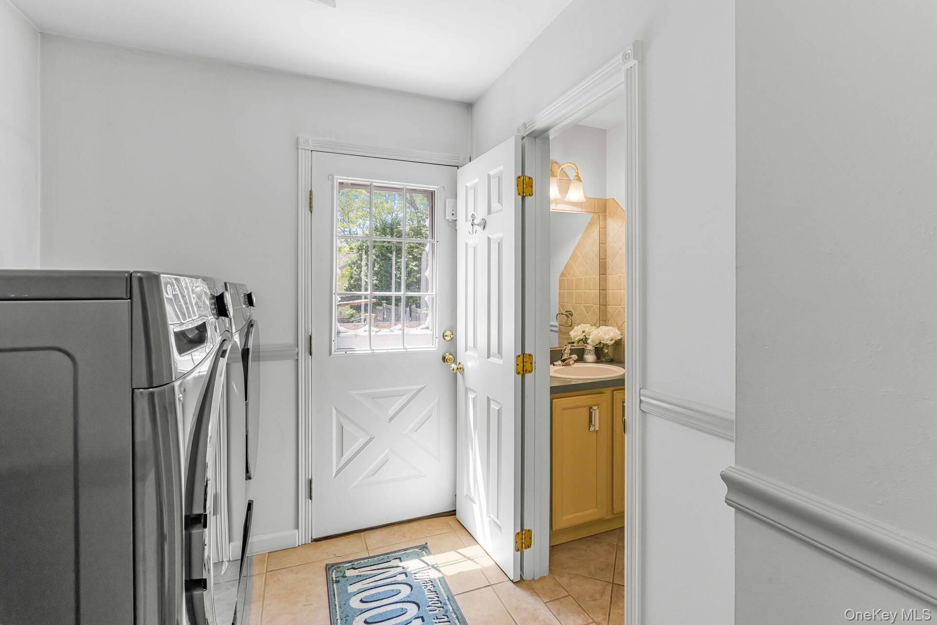 3 East Brook Road Eastport, NY 11941 - Photo 26 of 39