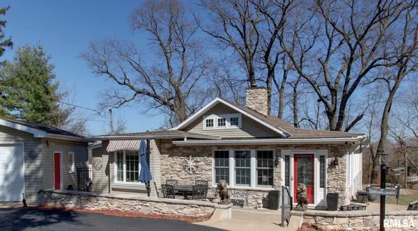 $374,900 | 5126 Homan Falls Drive, Quincy, IL 62305