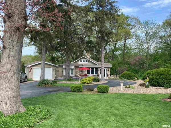 $374,900 | 5126 Homan Falls Drive, Quincy, IL 62305