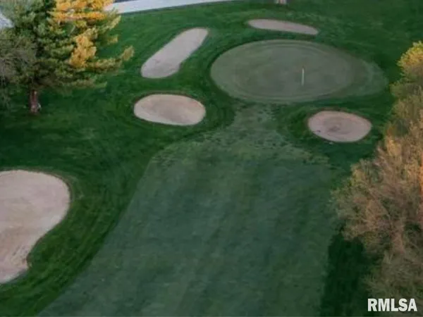 $379,900 | 5126 Homan Falls Drive, Quincy, IL 62305