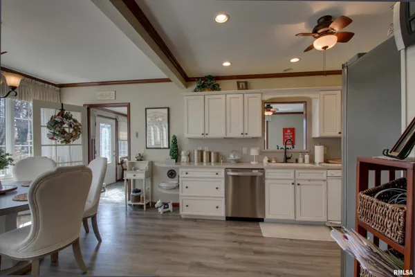 $374,900 | 5126 Homan Falls Drive, Quincy, IL 62305