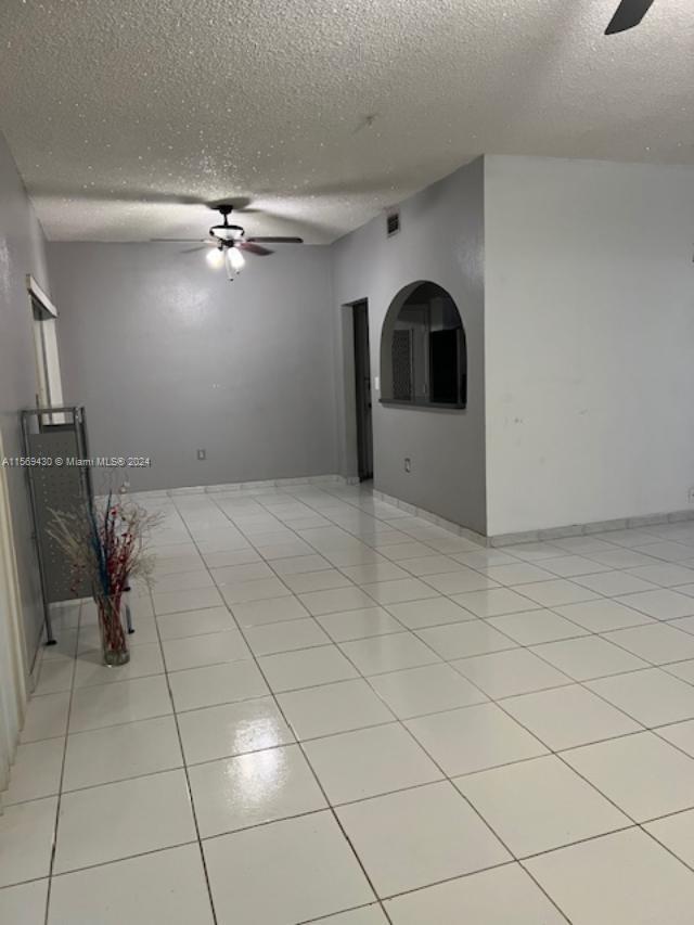 19260 Franjo Road Cutler Bay, FL 33157 - Photo 8 of 18 a view of a livingroom with furniture