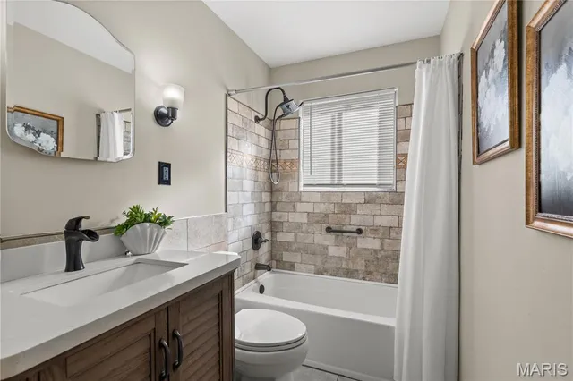 $129,000 | 9800 Tullamoor Drive, St. Louis, MO 63136