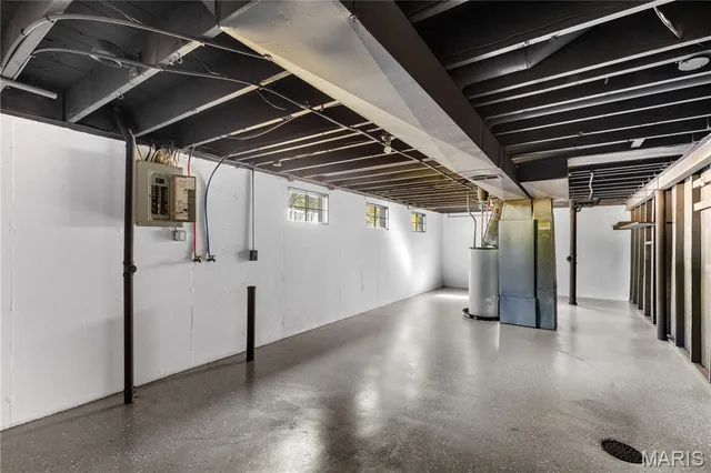 $129,000 | 9800 Tullamoor Drive, St. Louis, MO 63136