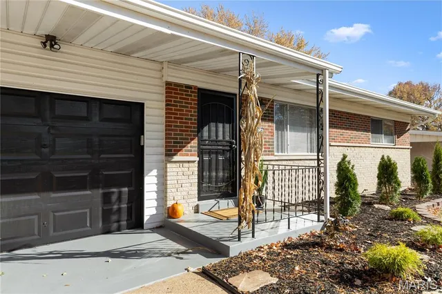 $129,000 | 9800 Tullamoor Drive, St. Louis, MO 63136