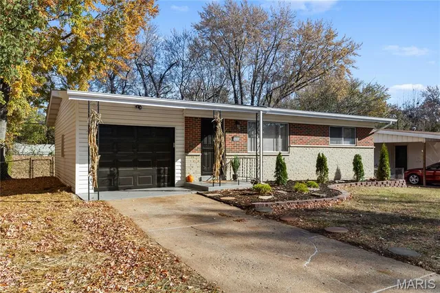 $129,000 | 9800 Tullamoor Drive, St. Louis, MO 63136