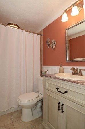 28 Griffin Road Peabody, MA 01960 - Photo 15 of 27 Gallery Image 15