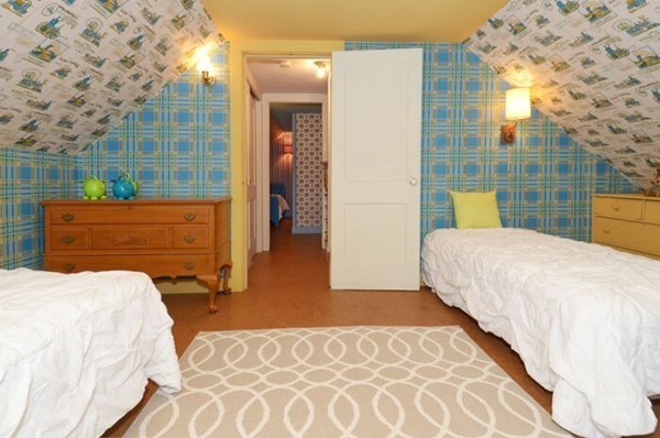 28 Griffin Road Peabody, MA 01960 - Photo 17 of 27 Gallery Image 17