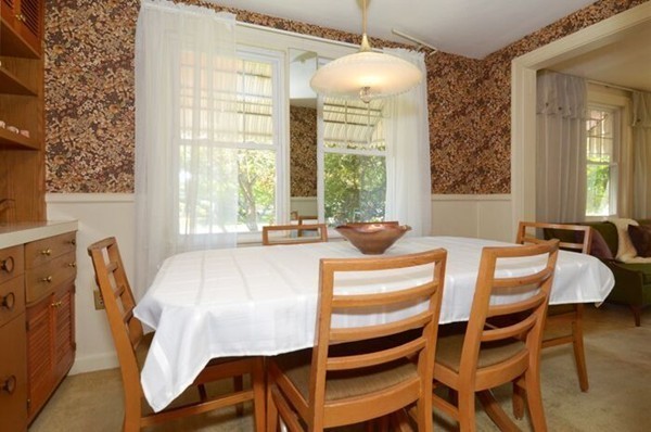 28 Griffin Road Peabody, MA 01960 - Photo 8 of 27 Gallery Image 8