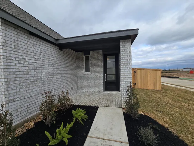 $259,990 | 18507 Hazel Vly Drive, Crosby, TX 77532