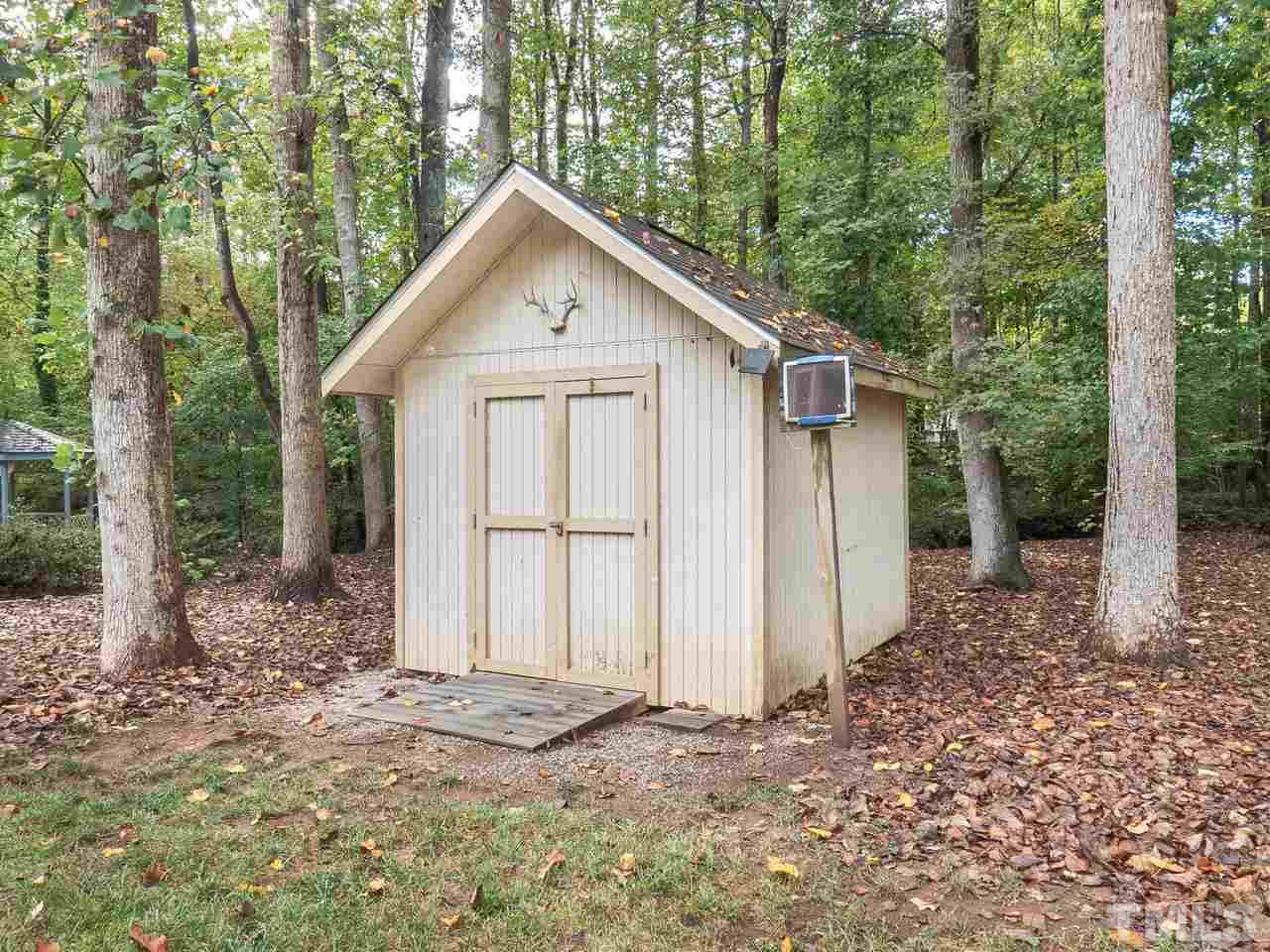 7705 Valley Run Drive Raleigh, NC 27615 - Photo 26 of 27 a view of backyard of house
