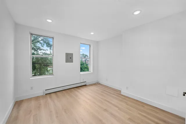 $4,400 | 206 Bloomfield Street, Unit 6, Hoboken, NJ 07030