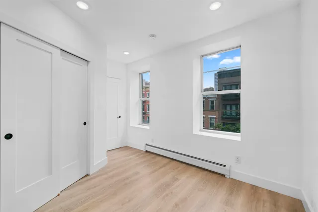 $4,400 | 206 Bloomfield Street, Unit 6, Hoboken, NJ 07030