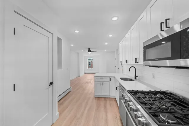 $4,400 | 206 Bloomfield Street, Unit 6, Hoboken, NJ 07030