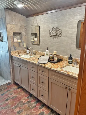 $1,450,000 | 12416 West Roberts Lane, Hayward, WI 54843