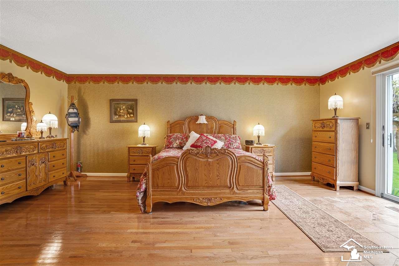 3861 North Custer Road Monroe, MI 48162 - Photo 10 of 34