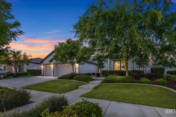 $950,000 | Undisclosed Address, Bakersfield, CA 93311