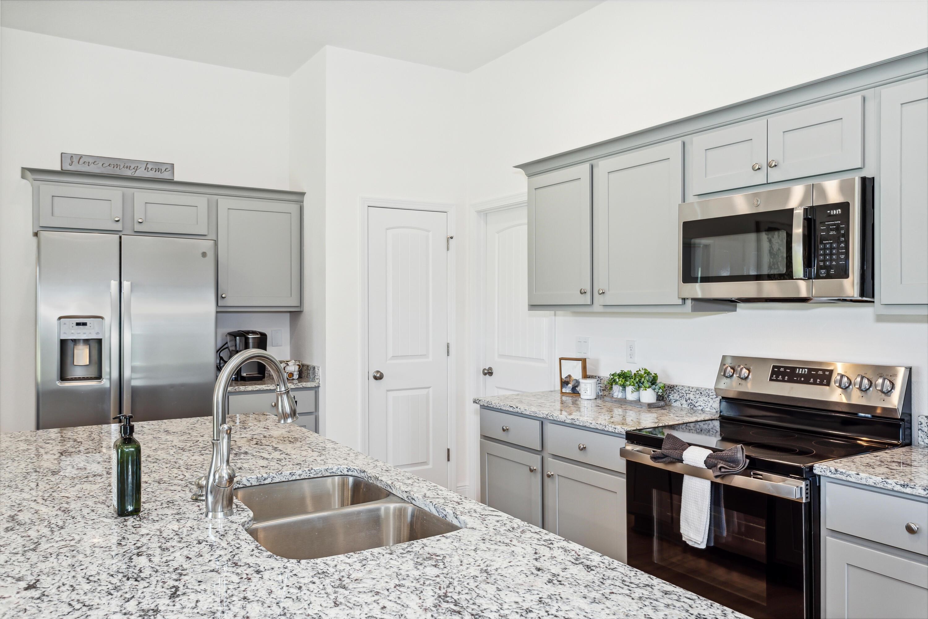 120 St Stephens Court Atmore, AL 36502 - Photo 6 of 24 Kitchen