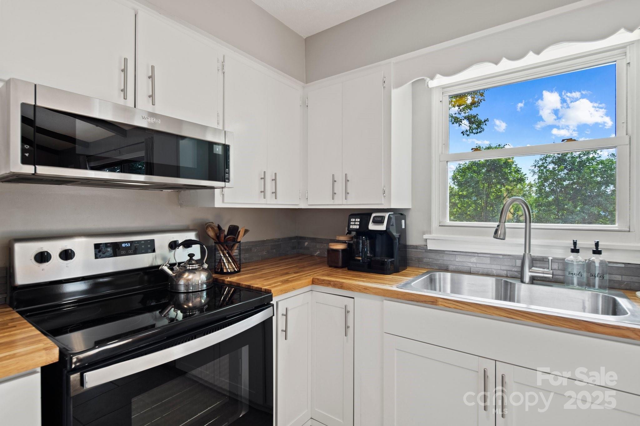 144 Laurel Road Arden, NC 28704 - Photo 15 of 45 Gallery Image 15