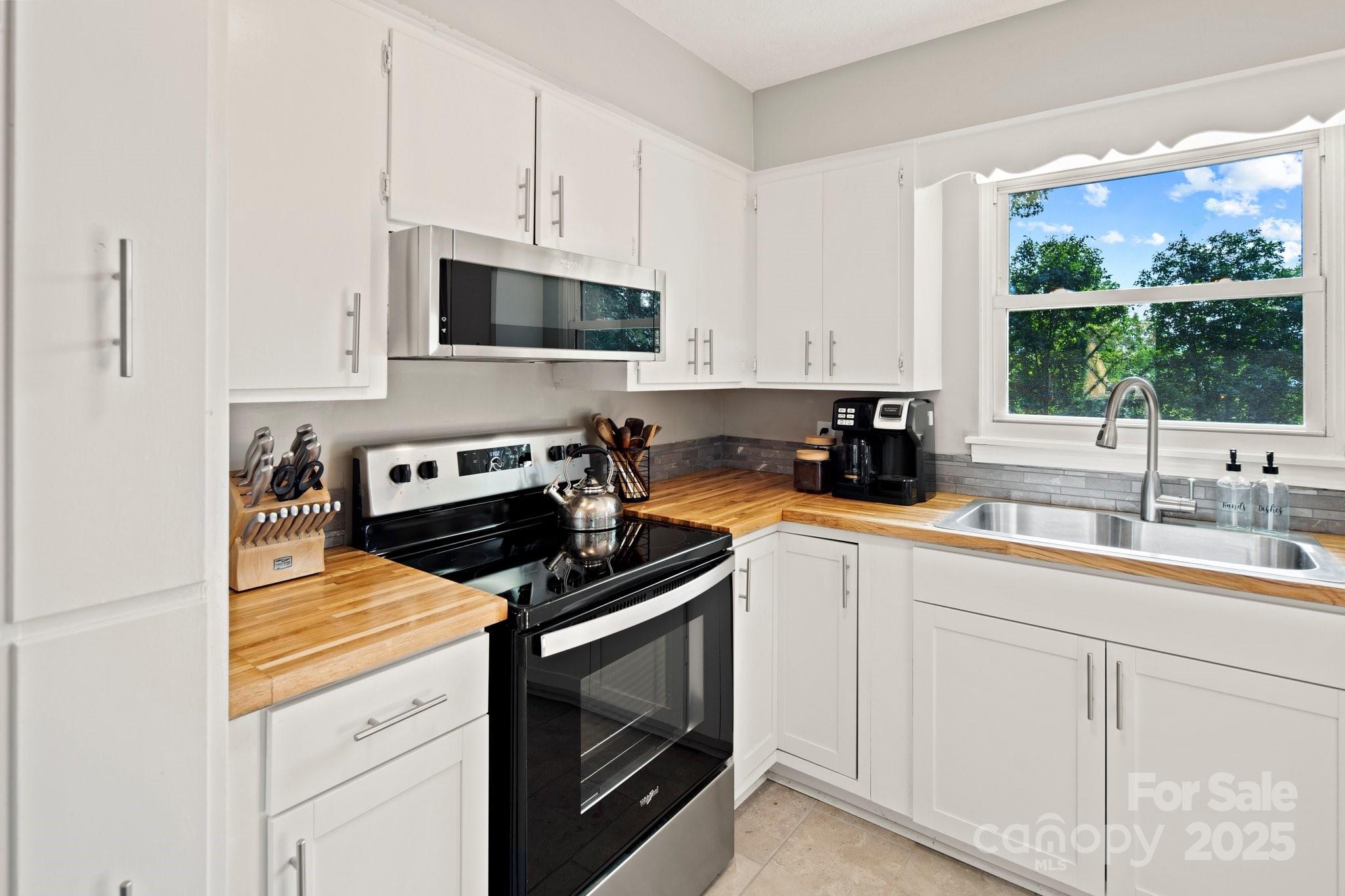 144 Laurel Road Arden, NC 28704 - Photo 16 of 45 Gallery Image 16