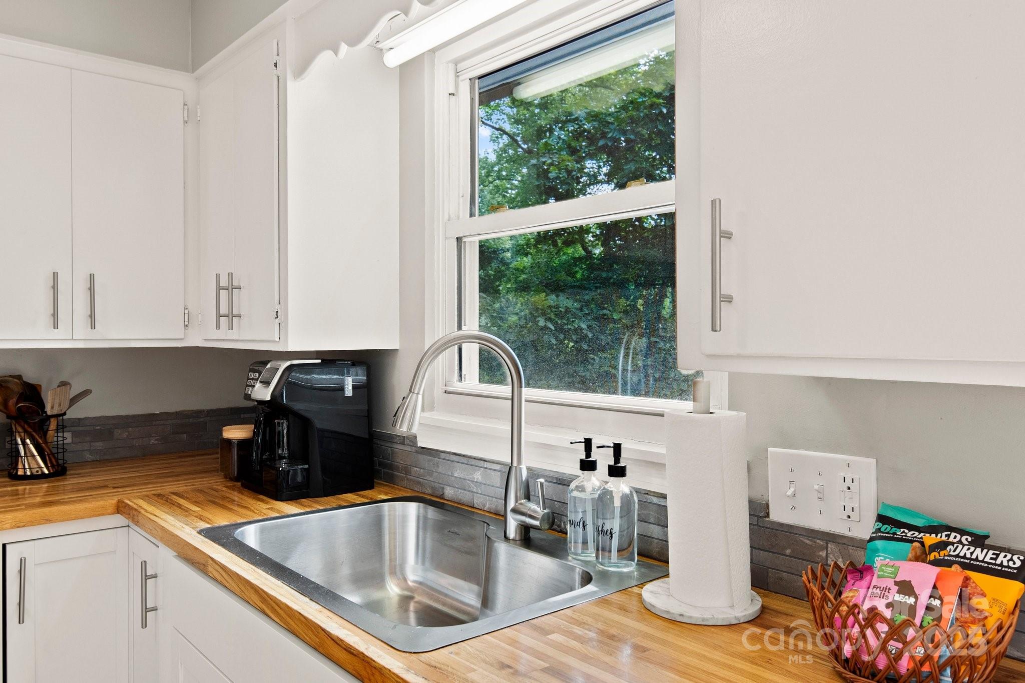 144 Laurel Road Arden, NC 28704 - Photo 18 of 45 Gallery Image 18