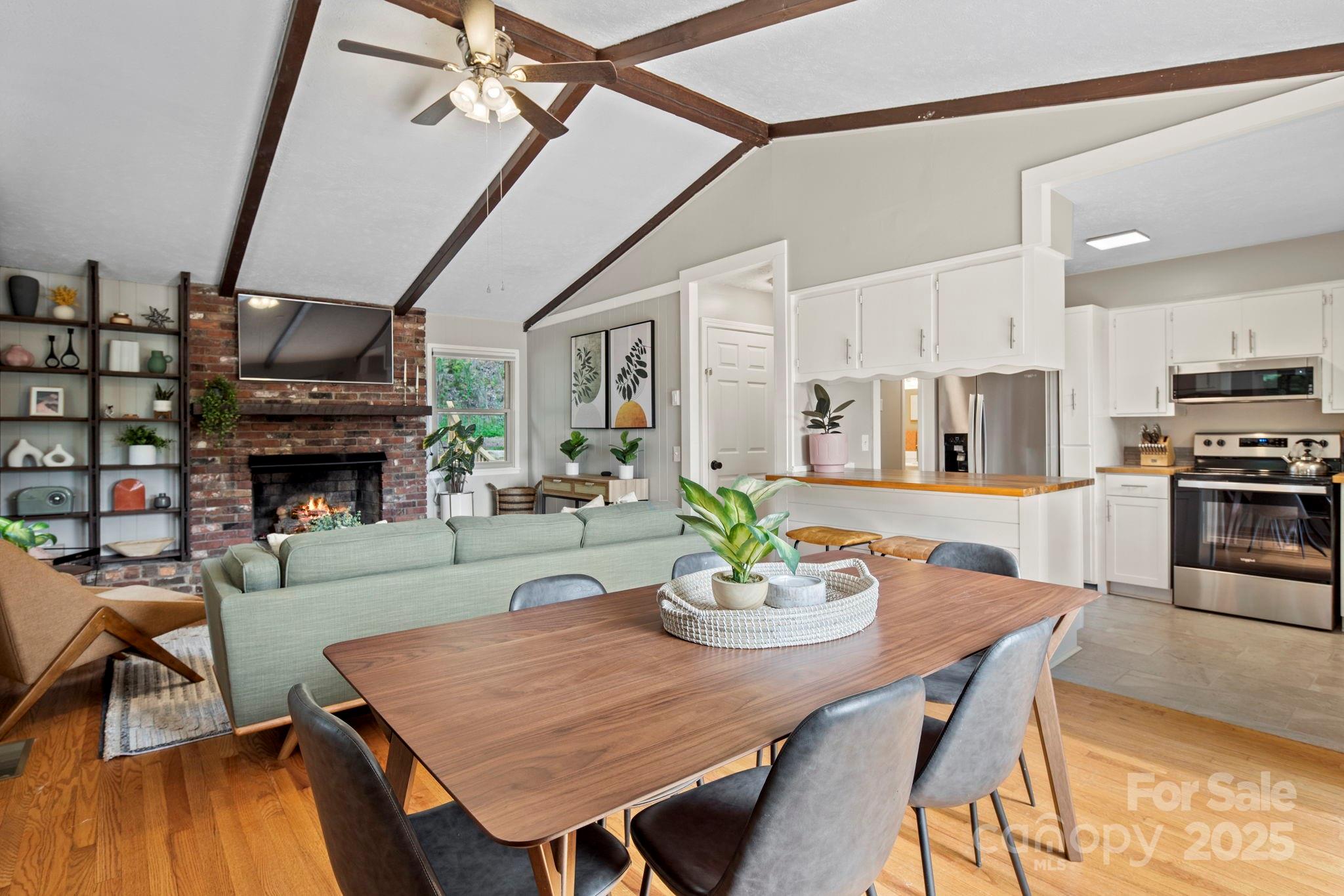 144 Laurel Road Arden, NC 28704 - Photo 10 of 45 Gallery Image 10