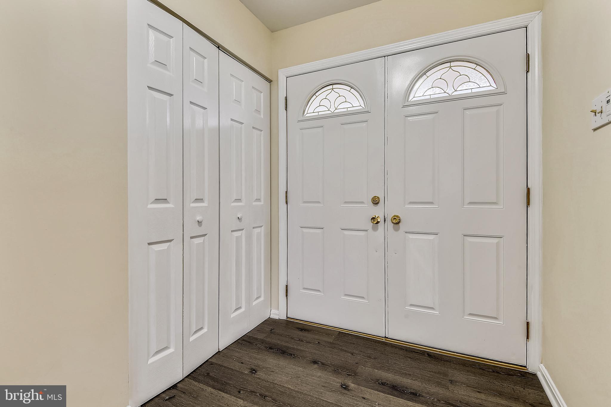 8111 Overton Court Springfield, VA 22153 - Photo 9 of 52 Entrance foyer with coat closet