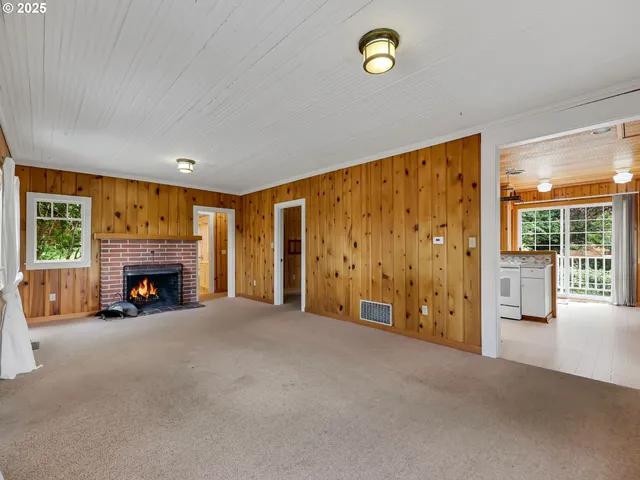 $997,000 | 548 Beech Street, Cannon Beach, OR 97110