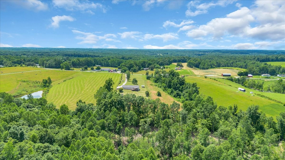2657 Oak Grove Road Red Boiling Springs, TN 37150 - Photo 43 of 45 a view of a city and lake view