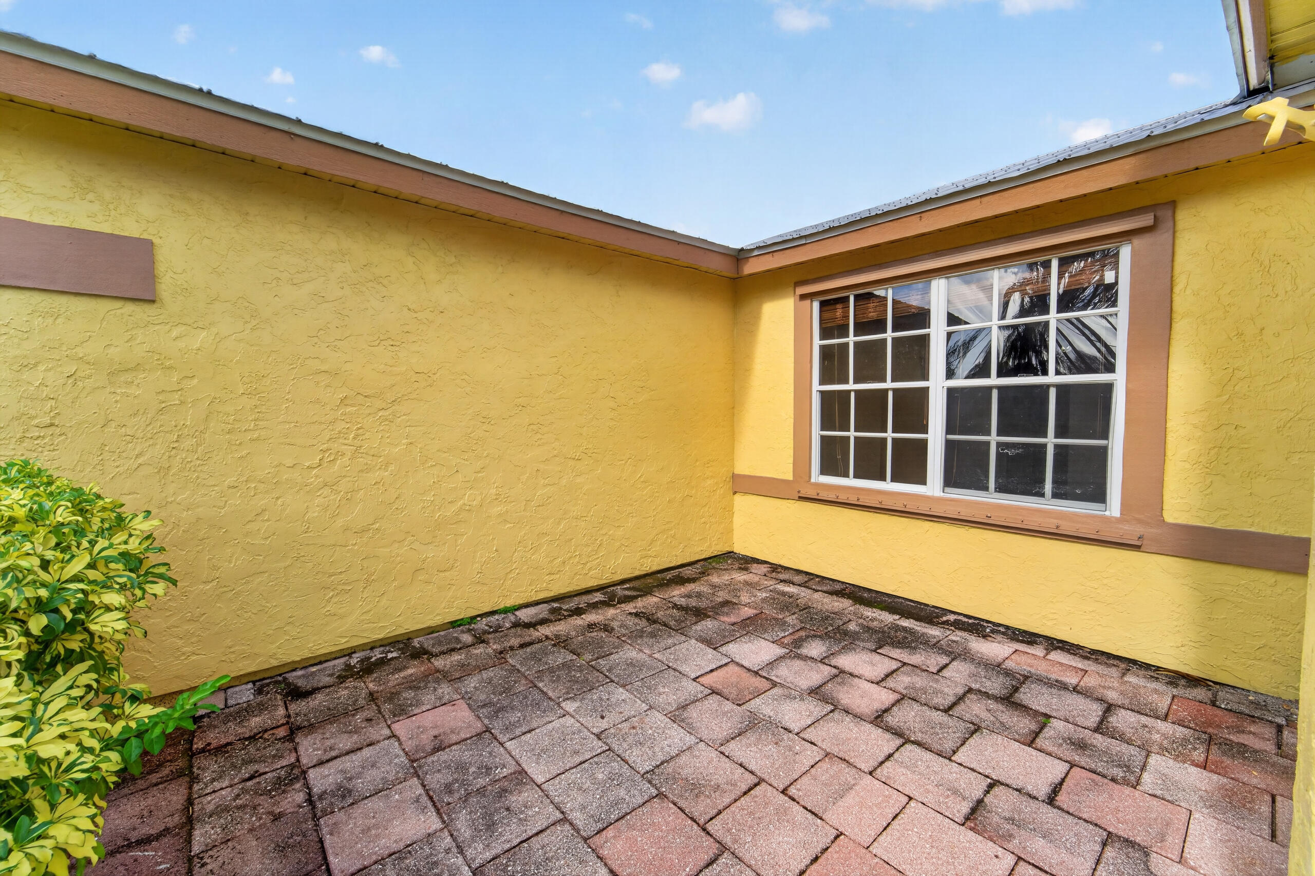 6956 Northwest Jorgensen Road Port St. Lucie, FL 34983 - Photo 3 of 21 DSC02887