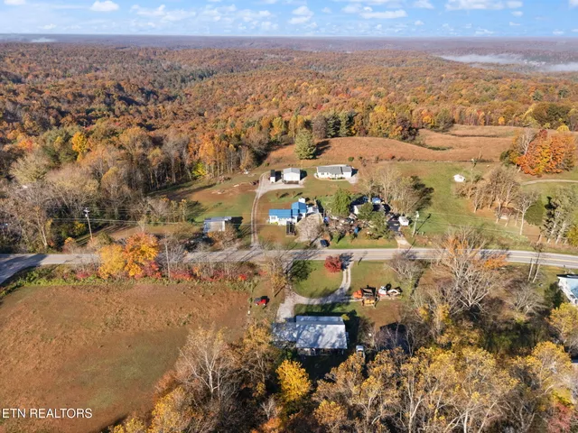 $184,900 | 1706 Leatherwood Road, Oneida, TN 37841