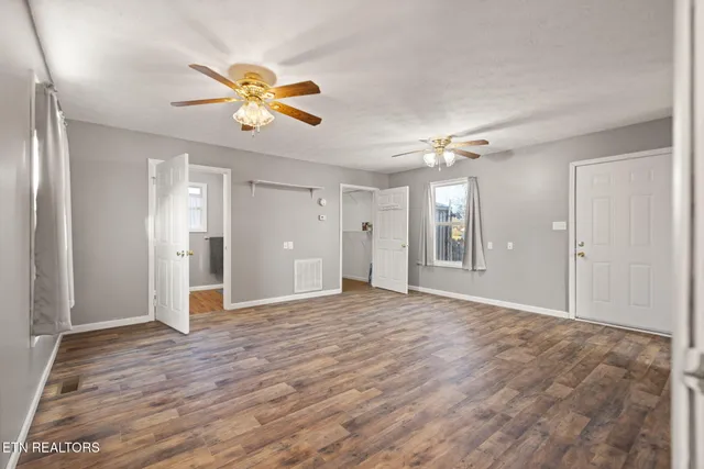 $184,900 | 1706 Leatherwood Road, Oneida, TN 37841