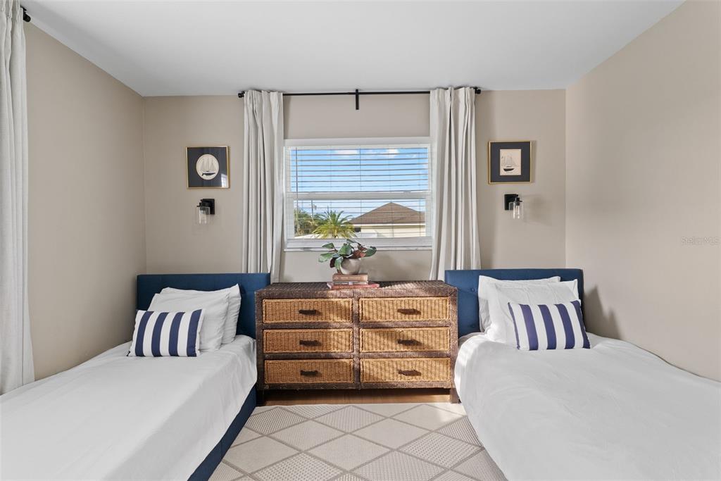 3870 Sterling Road Venice, FL 34293 - Photo 30 of 44 Gallery Image 30