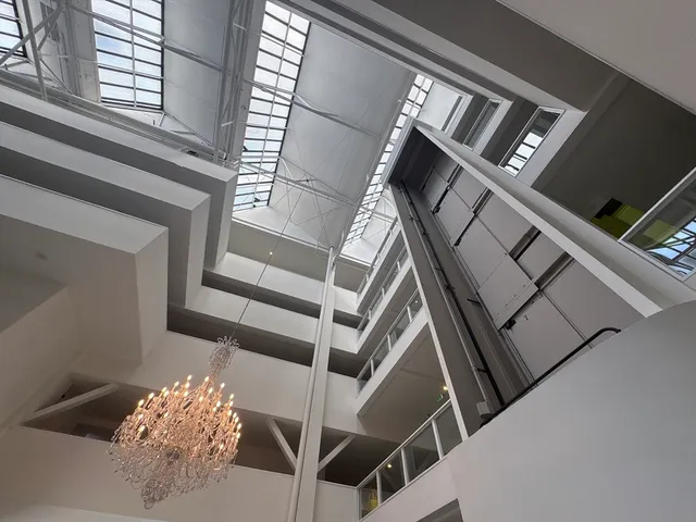 $2,700 | 42 8th Street, Unit 1501, Boston, MA 02129