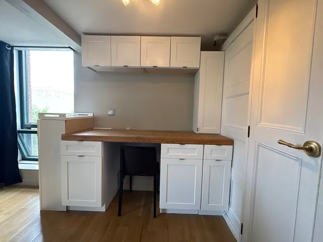 $2,700 | 42 8th Street, Unit 1501, Boston, MA 02129