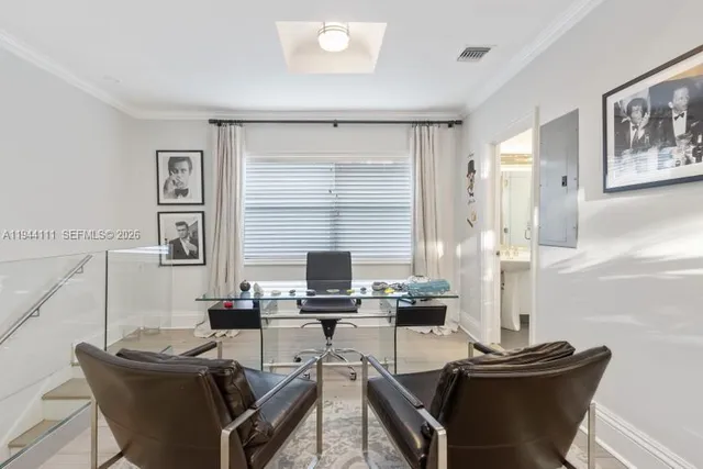 $10,000 | 2301 South Miami Avenue, Miami, FL 33129