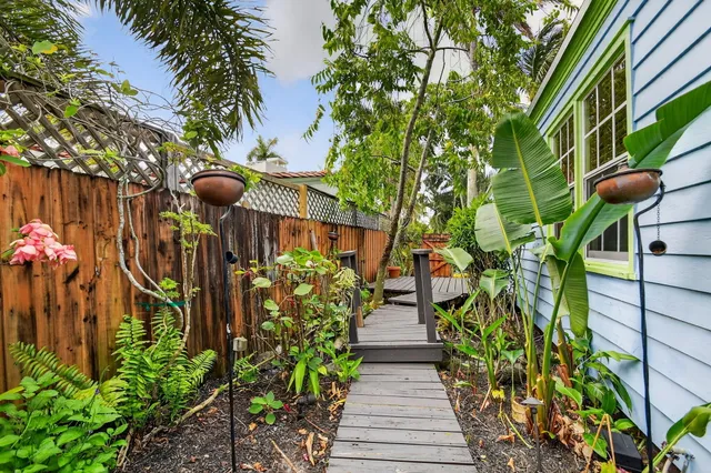 $898,000 | 523 31st Street, West Palm Beach, FL 33407