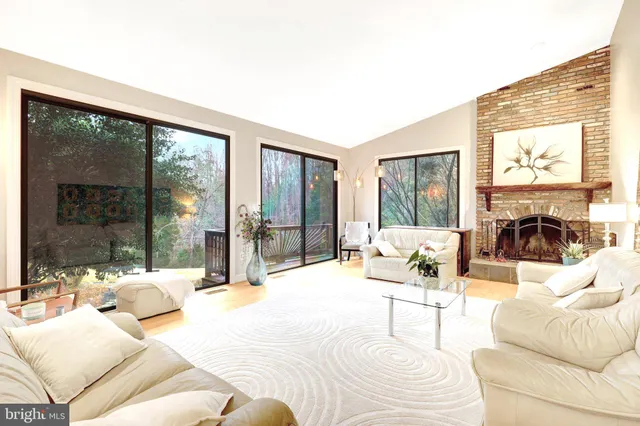 $8,500 | 10809 Nicholsridge Road, Great Falls, VA 22066