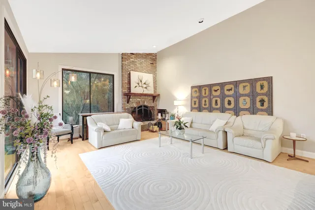 $8,500 | 10809 Nicholsridge Road, Great Falls, VA 22066