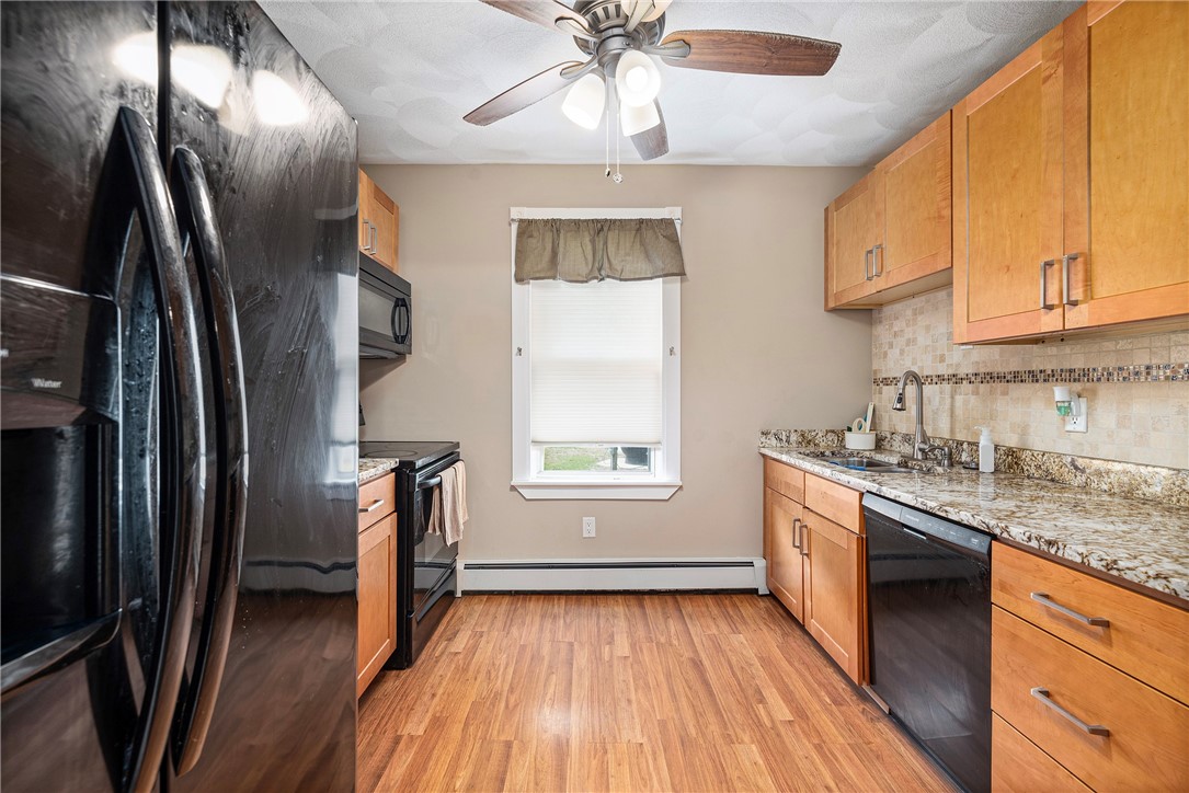 421 Old River Road Lincoln, RI 02838 - Photo 3 of 17 Gallery Image 3